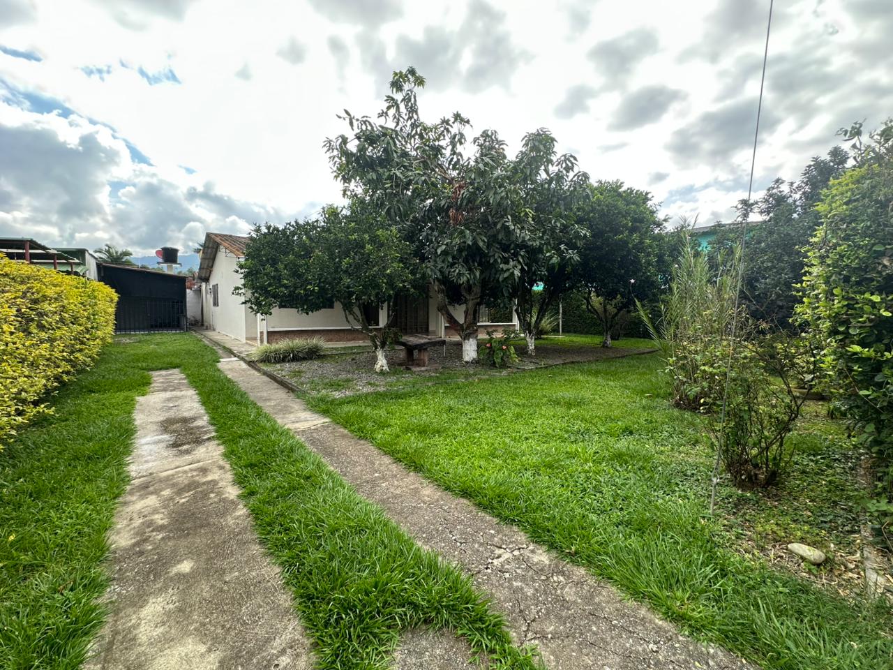 Casa de campo en el Condominio Almendros Barragan Quindío.