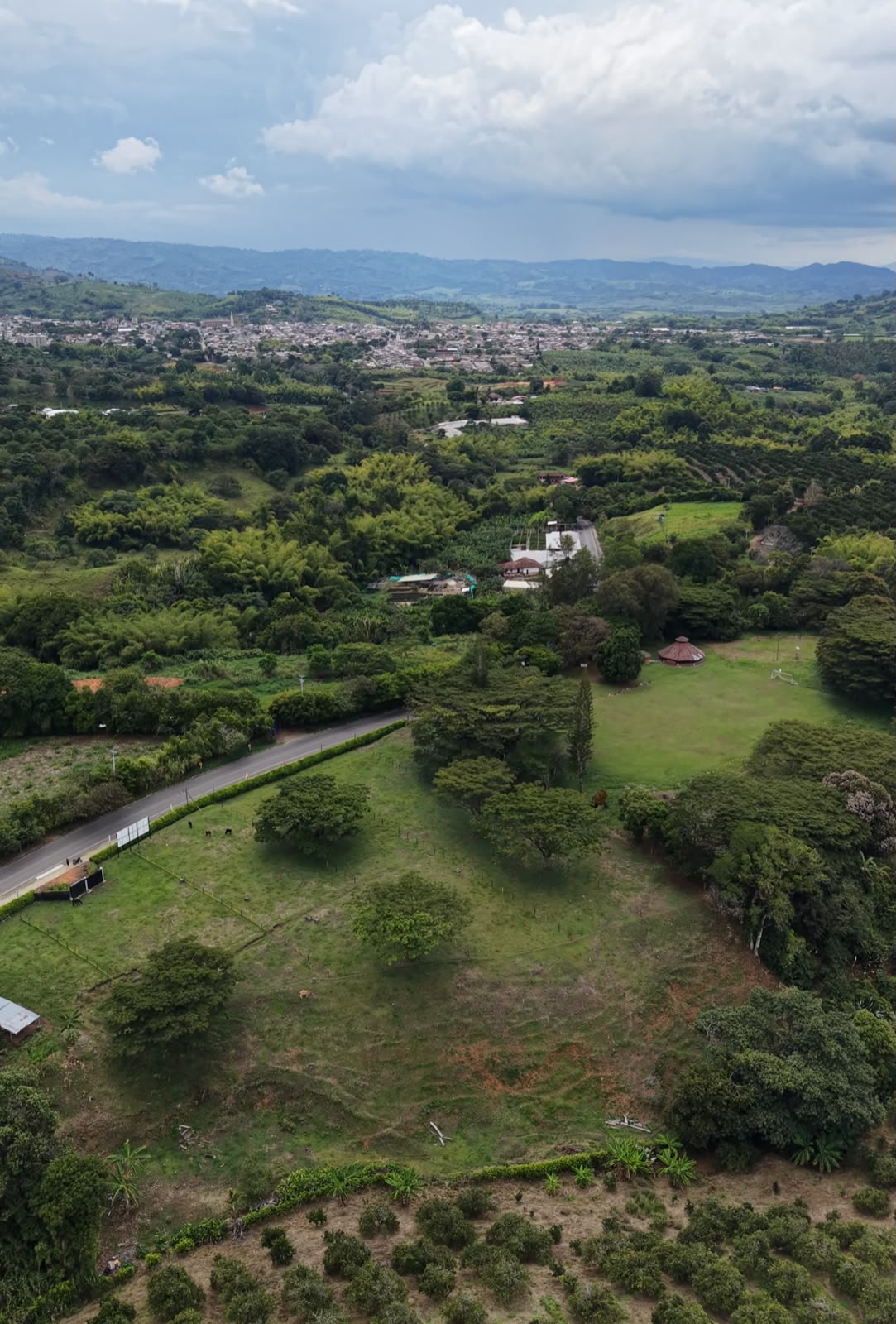 Altamira Campestre, lotes campestres con casa incluida contemporánea de lujo.